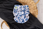 Lade das Bild in den Galerie-Viewer, PUL Überhose "Sketched Blueberries" Onesize