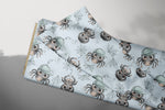 Lade das Bild in den Galerie-Viewer, Supersoft Premium BIO French Terry "Spinnlein" blau klein 0,5 m