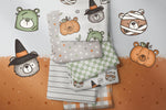 Lade das Bild in den Galerie-Viewer, Supersoft Premium BIO French Terry "Halloween Friends" Chess 0,5 m