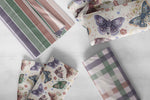 Lade das Bild in den Galerie-Viewer, Supersoft Premium BIO French Terry "Blumenmotten" groß 0,5 m