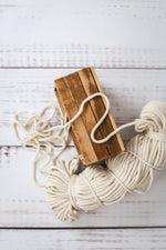 Lade das Bild in den Galerie-Viewer, Baumwollkordel rund 5mm oatmeal