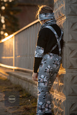 Lade das Bild in den Galerie-Viewer, Design "Moonlight Koi"
