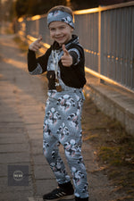 Lade das Bild in den Galerie-Viewer, Design "Moonlight Koi"
