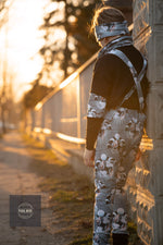 Lade das Bild in den Galerie-Viewer, Design "Moonlight Koi"
