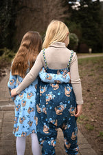Lade das Bild in den Galerie-Viewer, Supersoft Premium BIO Jersey "Heidelbeerkätzchen" navy groß 0,5 m
