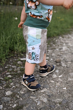 Lade das Bild in den Galerie-Viewer, Supersoft Premium BIO Jersey "Schultiger" ABC groß 0,5 m
