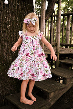 Lade das Bild in den Galerie-Viewer, Supersoft Premium BIO Jersey "Wildflower Fields" Floral white 0,5 m
