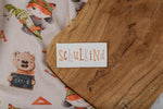 Lade das Bild in den Galerie-Viewer, Kunstleder Patch &quot;Schulkind&quot; orange 7,2 x 3,5 cm
