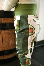 Lade das Bild in den Galerie-Viewer, Supersoft Premium Jersey "Nikocado Avocado" groß 0,5 m
