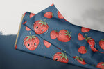 Lade das Bild in den Galerie-Viewer, Supersoft Premium French Terry &quot;Erdbeerlein&quot; groß 0,5 m

