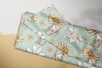 Lade das Bild in den Galerie-Viewer, Supersoft Premium BIO Jersey "Margeritenhäschen neutral" Hase grün groß 0,5 m
