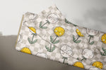 Lade das Bild in den Galerie-Viewer, Supersoft Premium Jersey &quot;Pustezahn und Löwenblume&quot; kariert groß 0,5 m
