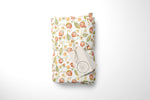 Lade das Bild in den Galerie-Viewer, BIO Musselin &quot;Hello Strawberry&quot; 0,5 m Lager
