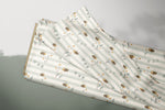 Lade das Bild in den Galerie-Viewer, Supersoft Premium Jersey &quot;Happy Bees&quot; sage 0,5 m
