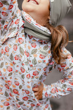 Lade das Bild in den Galerie-Viewer, Supersoft Premium BIO Jersey "Hello Strawberry" 0,5 m
