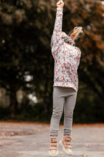 Lade das Bild in den Galerie-Viewer, Supersoft Premium BIO Jersey "Hello Strawberry" 0,5 m
