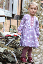 Lade das Bild in den Galerie-Viewer, BIO Jersey &quot;Lady Lavender&quot; 0,5 m
