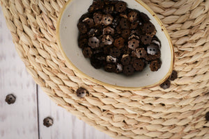 Kokosknöpfe Blümchen dunkel 1,1 cm (10 Stück)