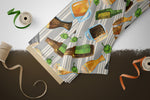 Lade das Bild in den Galerie-Viewer, BIO French Terry &quot;Beer&quot; random stripe 0,5 m ABVERKAUF
