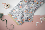 Lade das Bild in den Galerie-Viewer, French Terry &quot;Modern Roses&quot; mint 0,5 m
