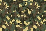 Lade das Bild in den Galerie-Viewer, Webware für Bermudashorts "Camo Hearts" COLLECTION

