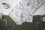 Lade das Bild in den Galerie-Viewer, Webware für Bermudashorts "Camo Hearts" COLLECTION
