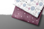 Lade das Bild in den Galerie-Viewer, Premium BIO French Terry &quot;Jeansoptik&quot; berry Herzchen 0,5 m
